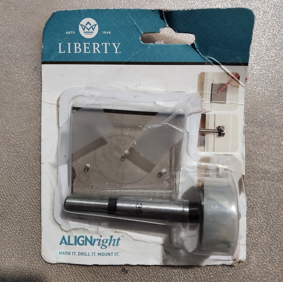 Cabinet Mounting Template & Bit - Picture 1 of 1